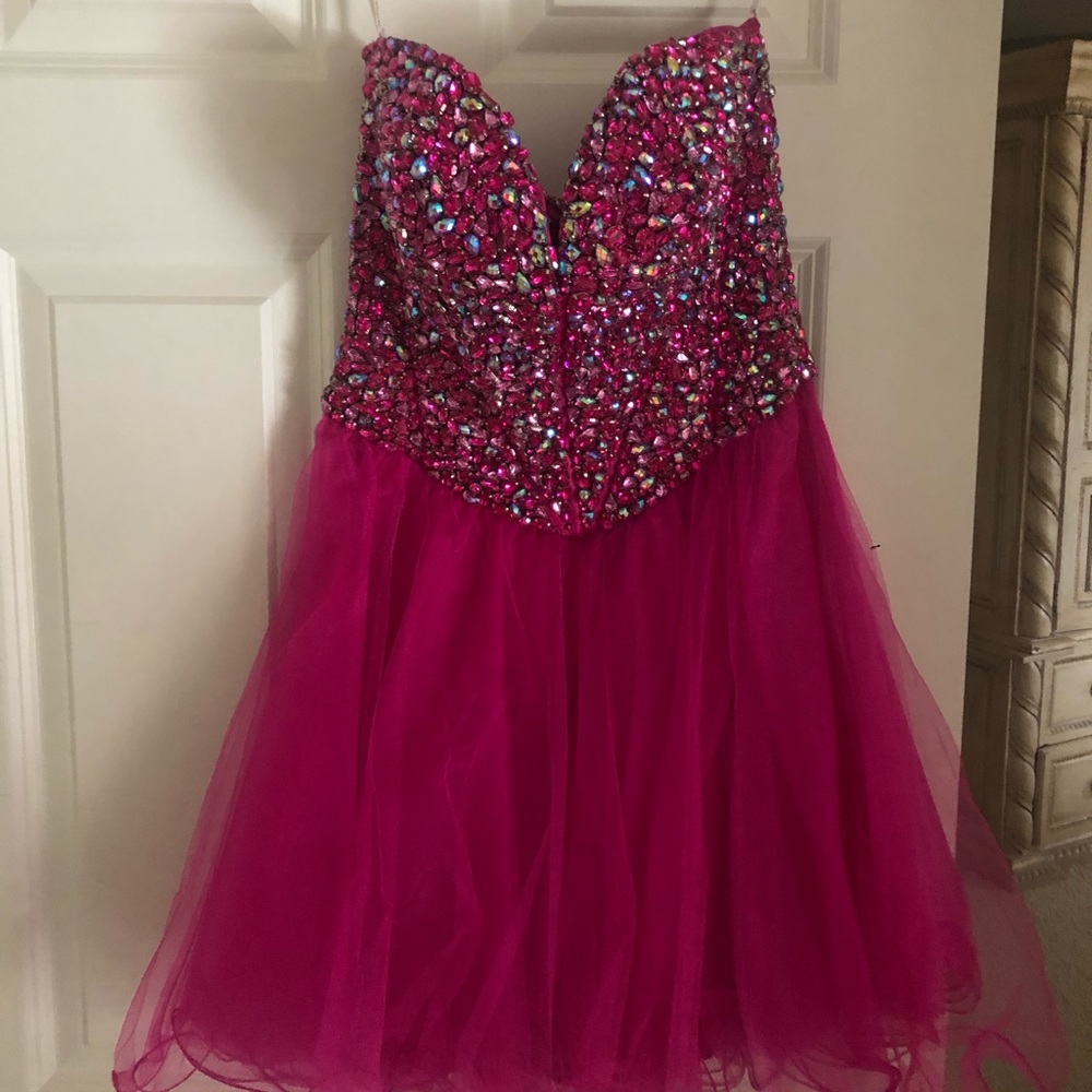 Sherri Hill Short Dress. Size 4